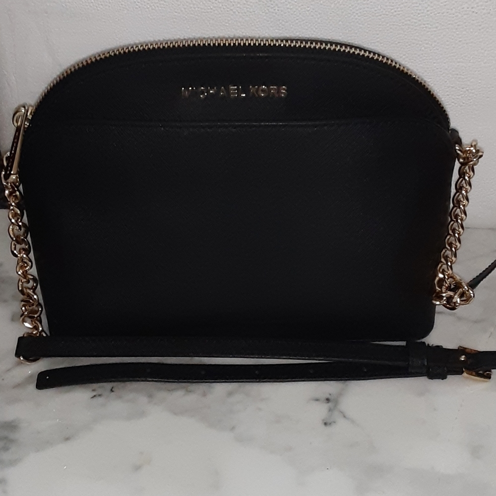 Michael Kors crossbody EUC